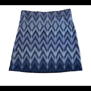 Athleta | Fleece-lined gray and black skirt